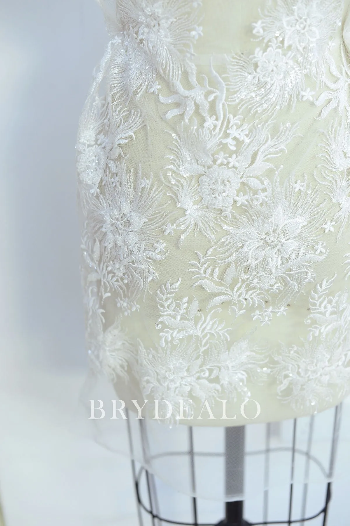 Beaded Flower Apparel Lace Fabric for Wholesale