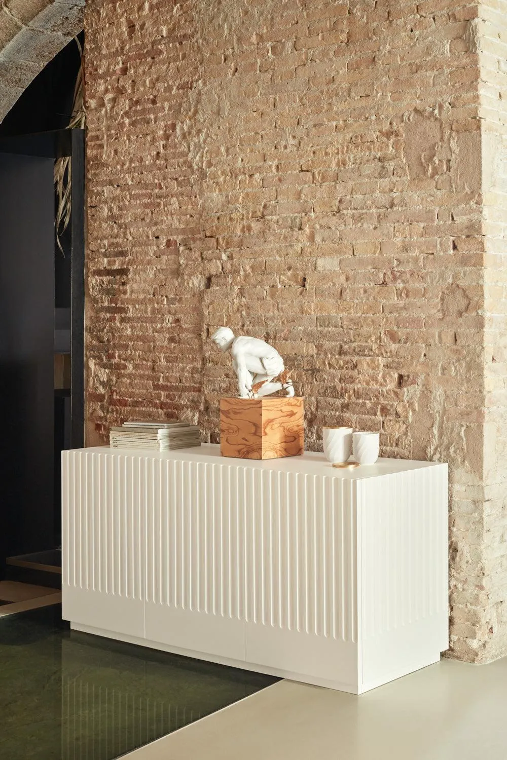 DORIC cabinet white